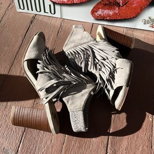 ⭐️3 for 25$⭐️Sam Edelman Elaine Fringe Sandal
